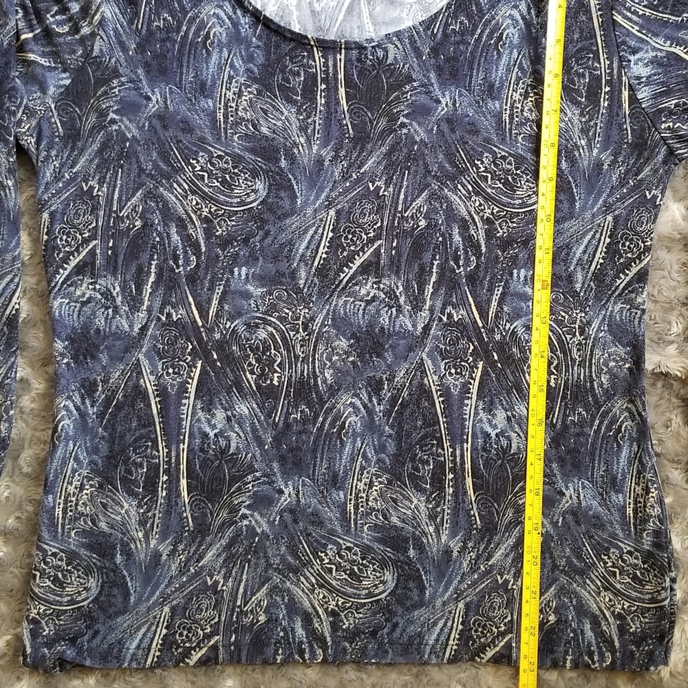 Paisley Patterned Blue Top - Picture 5 of 7